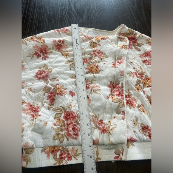 Stradivarius jacket quilted cropped fully zip whimsical floral print fall chic - Picture 11 of 12